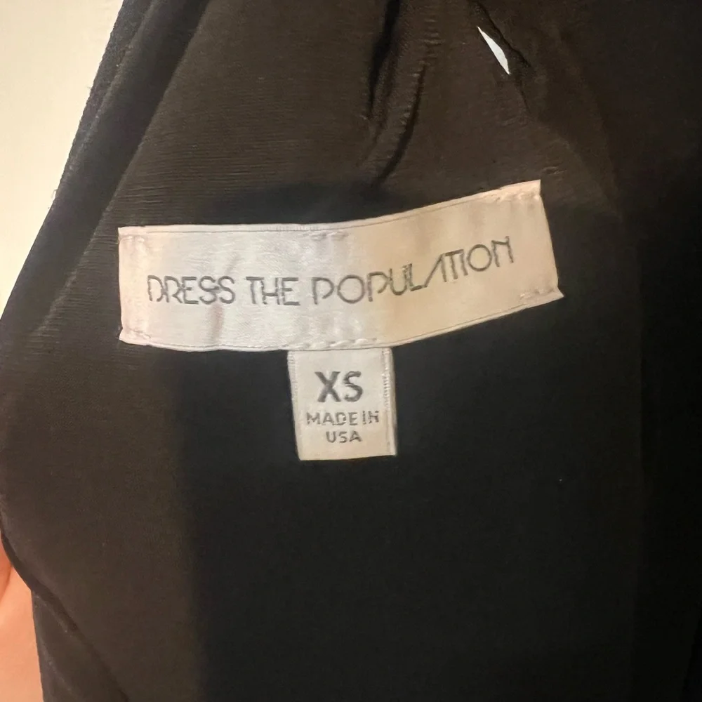 Elegant Black Sequin Dress - Picture 5 of 5